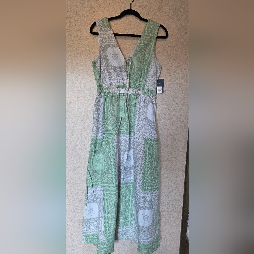 Universal Thread Green and White Patterned Sleeveless Midi Dress